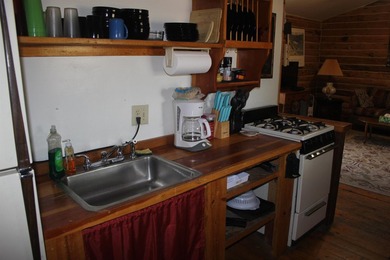 The iconic Pepper Sauce Camp is on the market! The main building - photo 30