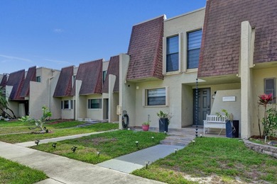 Beautifully updated 3-bedroom, 2.5-bath townhouse in a highly - photo 32