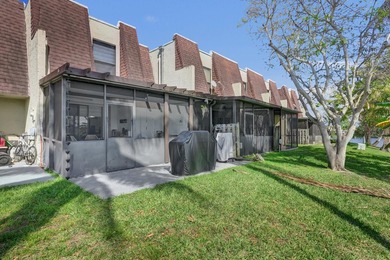 Beautifully updated 3-bedroom, 2.5-bath townhouse in a highly - photo 36