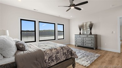 NEW CONSTRUCTION! Unobstructed lake views and luxury living - photo 37