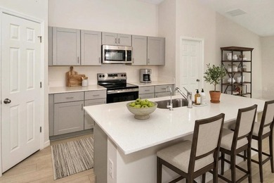 Virtually Staged. Welcome to this beautifully maintained - photo 2