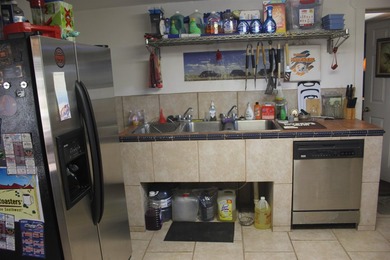 The iconic Pepper Sauce Camp is on the market! The main building - photo 47