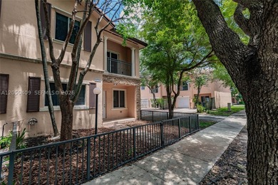 Welcome to this inviting townhome, conveniently close to - photo 3