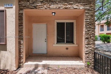 Welcome to this inviting townhome, conveniently close to - photo 4