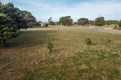 BANDON OCEAN TRAILS huge, .25-acre, level, corner lot with ideal - photo 17