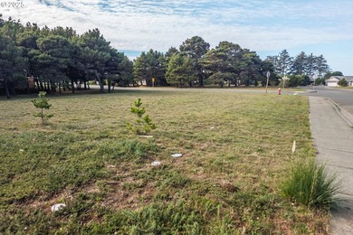 BANDON OCEAN TRAILS huge, .25-acre, level, corner lot with ideal - photo 19