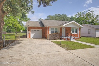 Absolutely immaculate and exceptionally well-maintained - photo 2