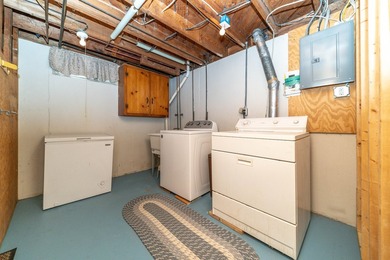 5/31 OPEN HOUSE CANCELLED. WELCOME HOME to this lovely gem of a - photo 38
