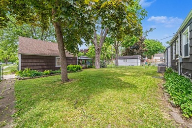 5/31 OPEN HOUSE CANCELLED. WELCOME HOME to this lovely gem of a - photo 41