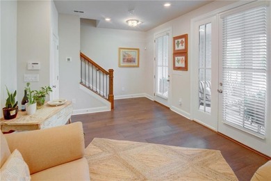 Luxury Waterside Townhome on the Chattahoochee River in the - photo 9