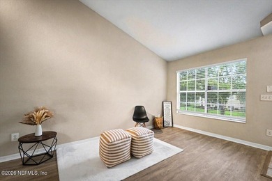 Prime Jacksonville Location in Bishop's Court! This 1-bedroom - photo 6