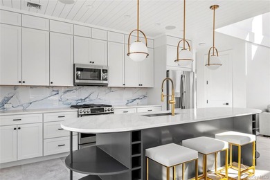 Welcome to 44 Island Walk, a gorgeous, brand-new build located - photo 11