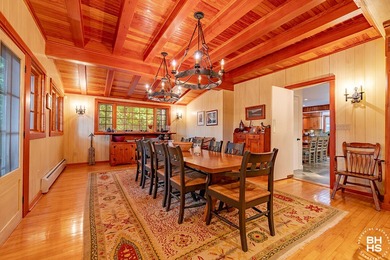 An iconic and classic Adirondack Lake Placid waterfront home - photo 17