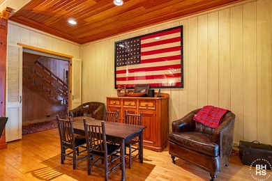 An iconic and classic Adirondack Lake Placid waterfront home - photo 19