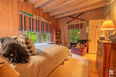 An iconic and classic Adirondack Lake Placid waterfront home - photo 30