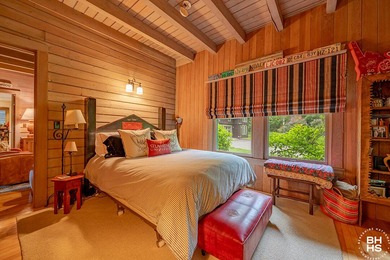 An iconic and classic Adirondack Lake Placid waterfront home - photo 31