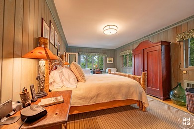 An iconic and classic Adirondack Lake Placid waterfront home - photo 34
