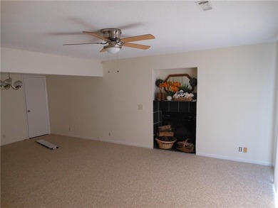 AFFORDABLE, COMFORT AND CONVENIENT 3 bedroom (2 story) end unit - photo 10