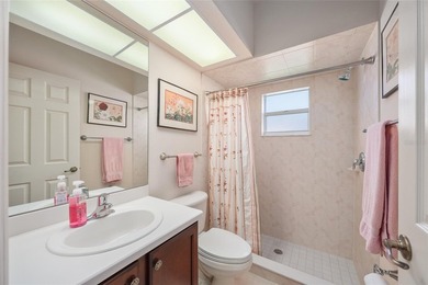 Welcome to luxury golf course living in the highly sought-after - photo 42