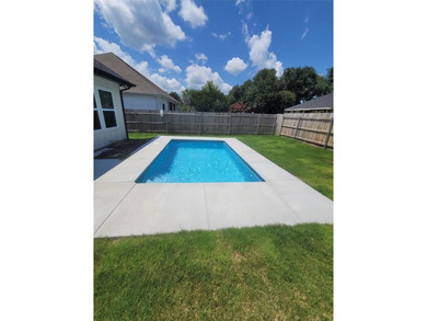 Lake Granbury Home Active Under Contract in Granbury Texas