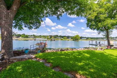 Turn-Key Lakehouse. Fully furnished and ready for you to relax - photo 11