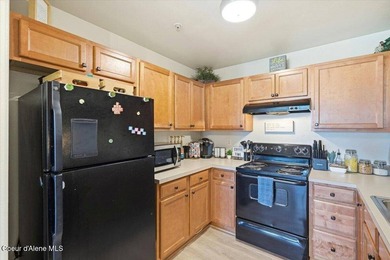 Welcome home to effortless living in this beautifully maintained - photo 12