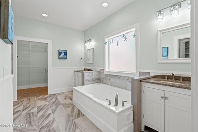 **Paradise Awaits!** Discover breathtaking ocean and