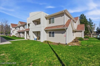 Welcome home to effortless living in this beautifully maintained - photo 22