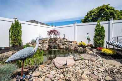 Welcome Home to this ABSOLUTELY SPECTACULAR expanded ranch in - photo 25