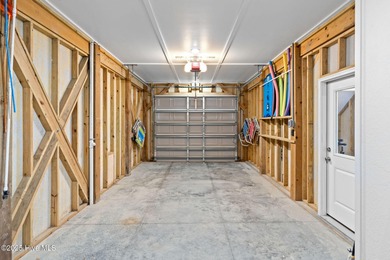 **Paradise Awaits!** Discover breathtaking ocean and