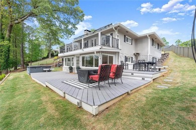 Experience the unmatched beauty and lake lifestyle where - photo 8