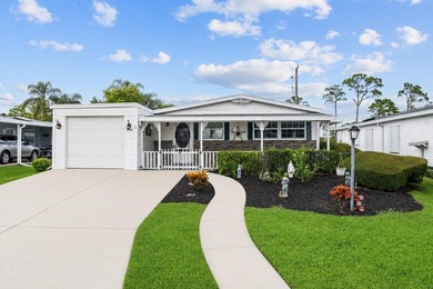 Welcome to this charming 2-bedroom, 2-bathroom + den, 1 CG in - photo 2