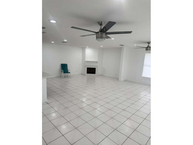 Beautiful 3BR/2BA home on an oversized lot in desirable - photo 3