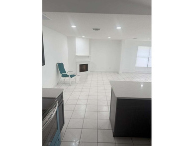 Beautiful 3BR/2BA home on an oversized lot in desirable - photo 7