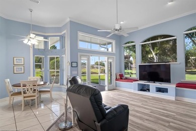 CUSTOM-BUILT, EXECUTIVE HOME on an oversized cul-de-sac lot in - photo 12