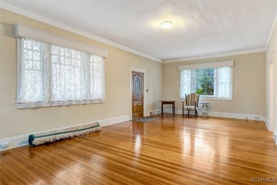 Charming 3-Bedroom, 1-Bathroom Home in Historic Farmville, VA