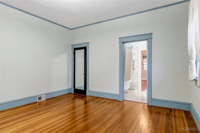 Charming 3-Bedroom, 1-Bathroom Home in Historic Farmville, VA