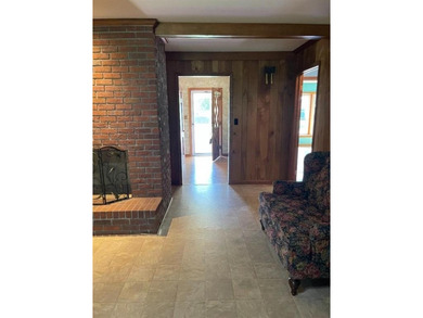 Mid Century Modern Home located on a quite cul de Sac second row - photo 14