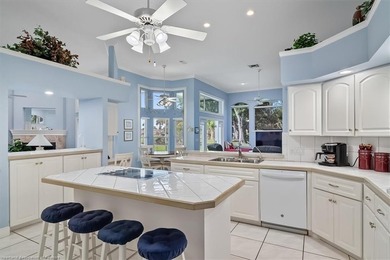 CUSTOM-BUILT, EXECUTIVE HOME on an oversized cul-de-sac lot in - photo 16