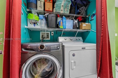Welcome to this beautifully maintained 3-bedroom, 2.5-bath home - photo 16