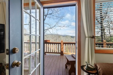 This FULLY FURNISHED two-bedroom, three-bathroom mountain chalet - photo 18