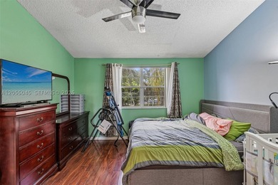 Welcome to this beautifully maintained 3-bedroom, 2.5-bath home - photo 22