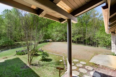 Log cabin situated on 4 acres featuring 2 bedrooms and 2.5 - photo 25