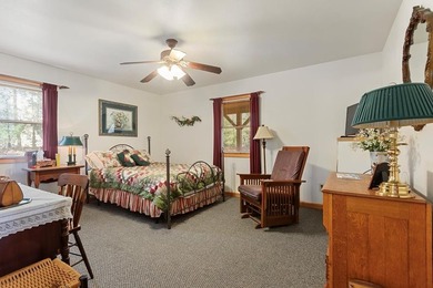 This FULLY FURNISHED two-bedroom, three-bathroom mountain chalet - photo 30
