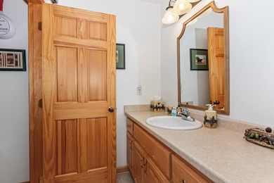 This FULLY FURNISHED two-bedroom, three-bathroom mountain chalet - photo 35