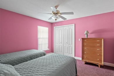 CUSTOM-BUILT, EXECUTIVE HOME on an oversized cul-de-sac lot in - photo 36