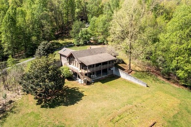 Log cabin situated on 4 acres featuring 2 bedrooms and 2.5 - photo 46