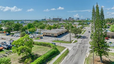 Excellent value-add investment opportunity in Riviera Beach! - photo 12