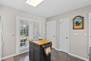 Welcome to easy coastal living in the highly sought-after - photo 15