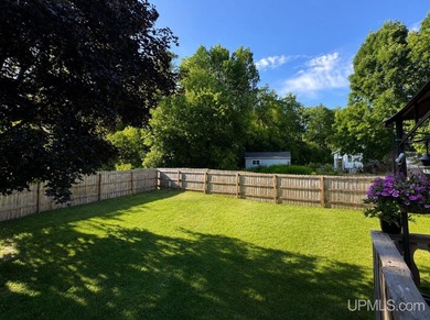 Welcome home to this beautifully maintained, move-in ready ranch - photo 15